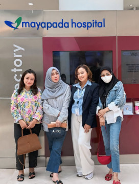 Mama Amy Saat Jenguk Salim Sopir Raffi Ahmad (instagram/@amy_r_qanita)